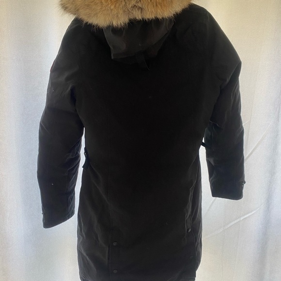 Canada goose jacket - Picture 2 of 8